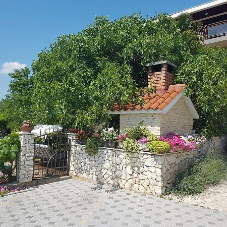 Apartment Adis Sibenik Exterior photo